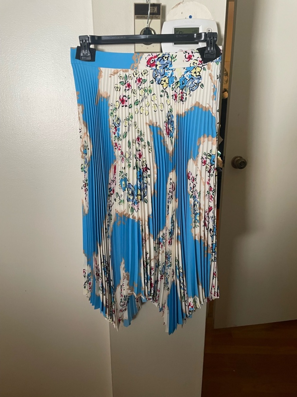 NWT Tory Burch Blue, Cream & Beige Asymmetrical Pleated Floral Skirt